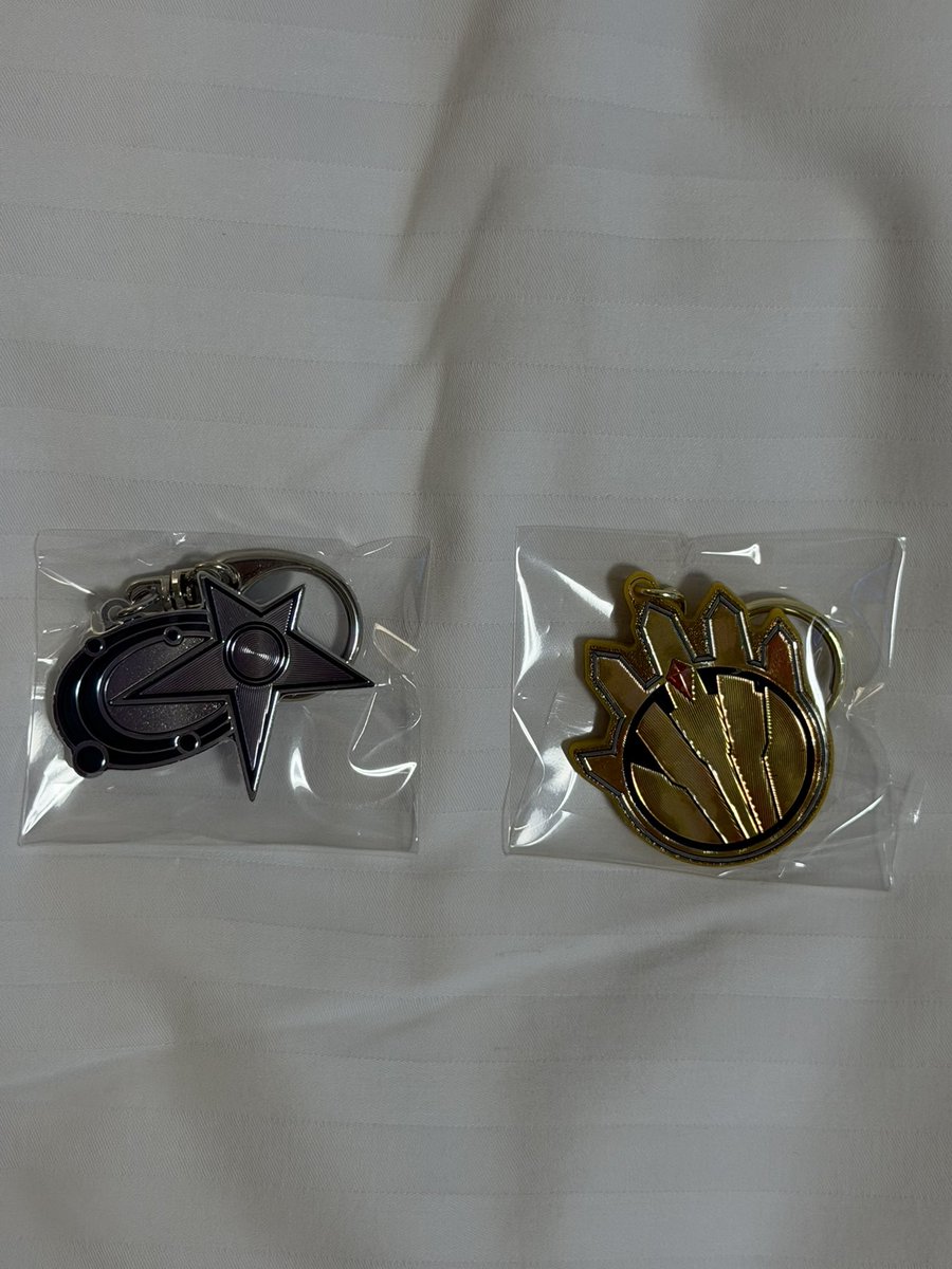 Nd7Te's tweet photo. トレーディンググリッターアクリルキーホルダー【E】
譲▷キュウレンジャー、ゴジュウジャー
求▶︎リュウソウジャー
郵送交換希望。
検索からでもお気軽にお声掛けください。 https://t.co/0oJXB4mT1j