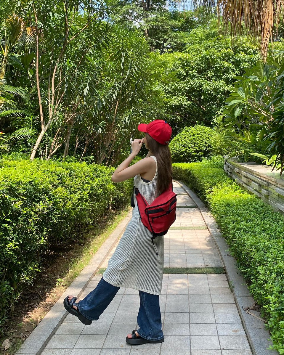 media_squid's tweet photo. Yo! 😎 Quick reminder: you are stronger than you think and today is full of possibilities. 🌻
yYDa https://t.co/KcFxmUndnL