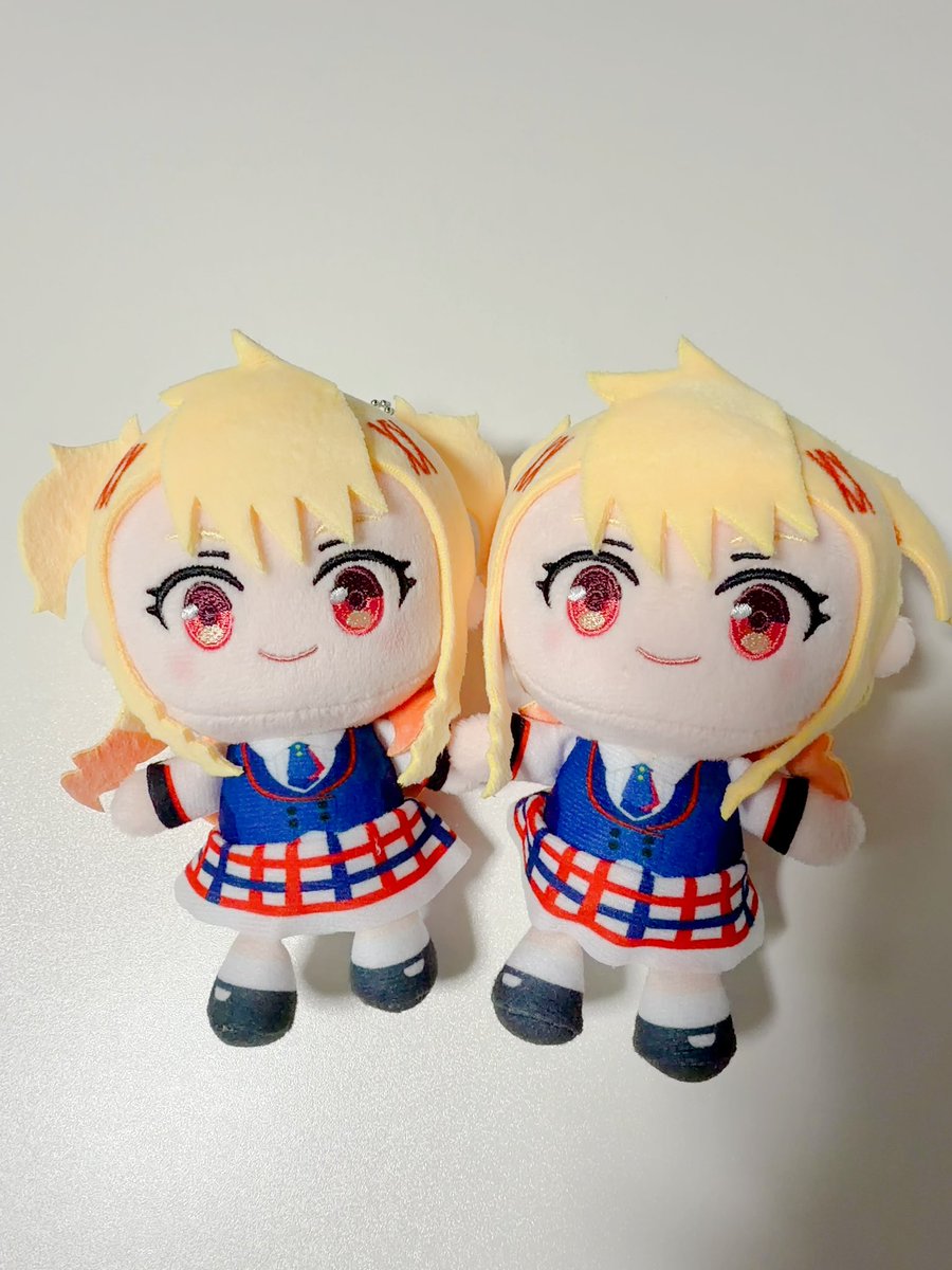 haru88973748646's tweet photo. 理王・ザ・タイフーン！(分身！)
よく見ると若干表情違う、どっちが可愛いかな〜笑 
おきょんを初日にもう1つ買っとけば良かったなー https://t.co/O9kUPKXvzp