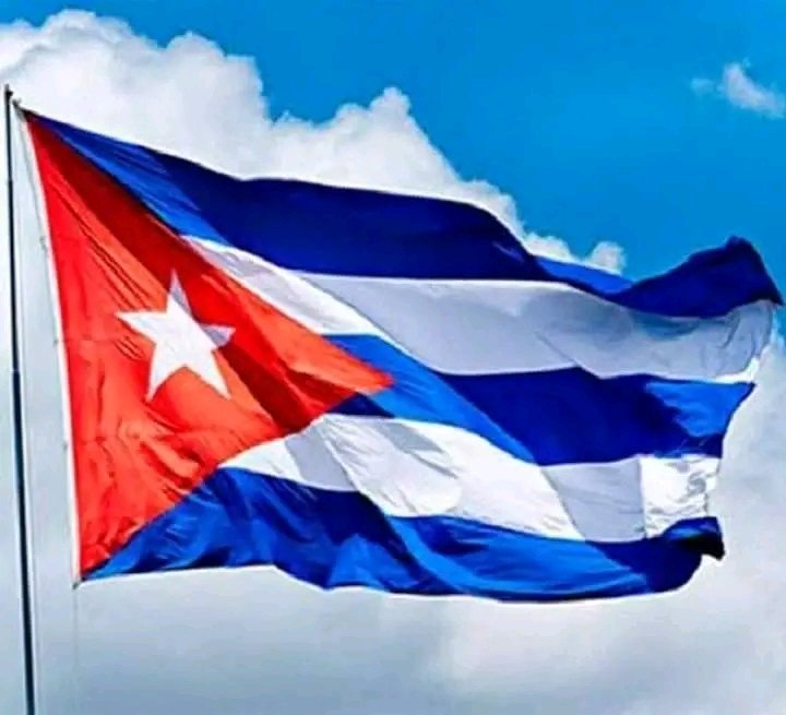 daz_fredy's tweet photo. A #Cuba quien la defiende la quiere más #CubaVencerá #Mayabeque. https://t.co/rHFH7fl2ka