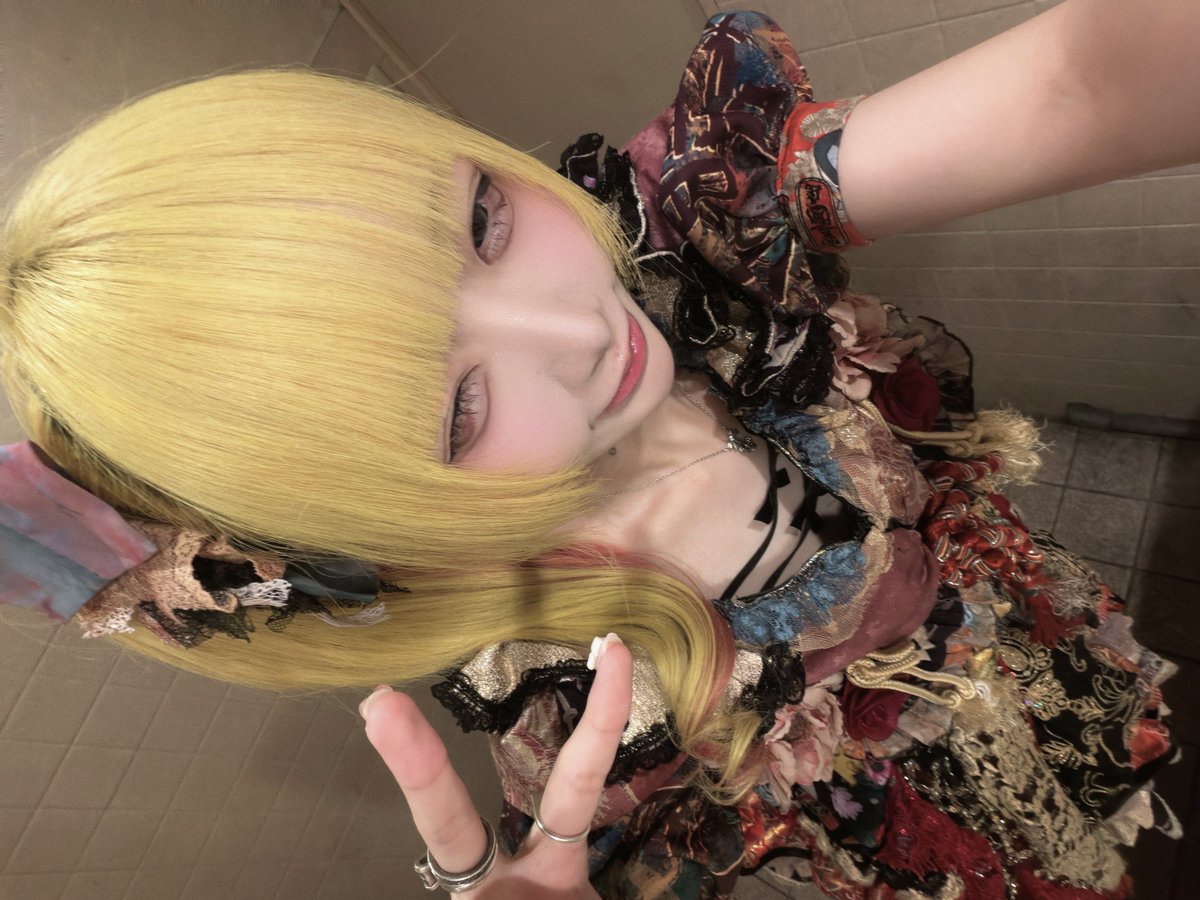 meroxsuki's tweet photo. 赤ちゃんお姫様、ウィンク最高だよ— https://t.co/nNGpMHm1Cs