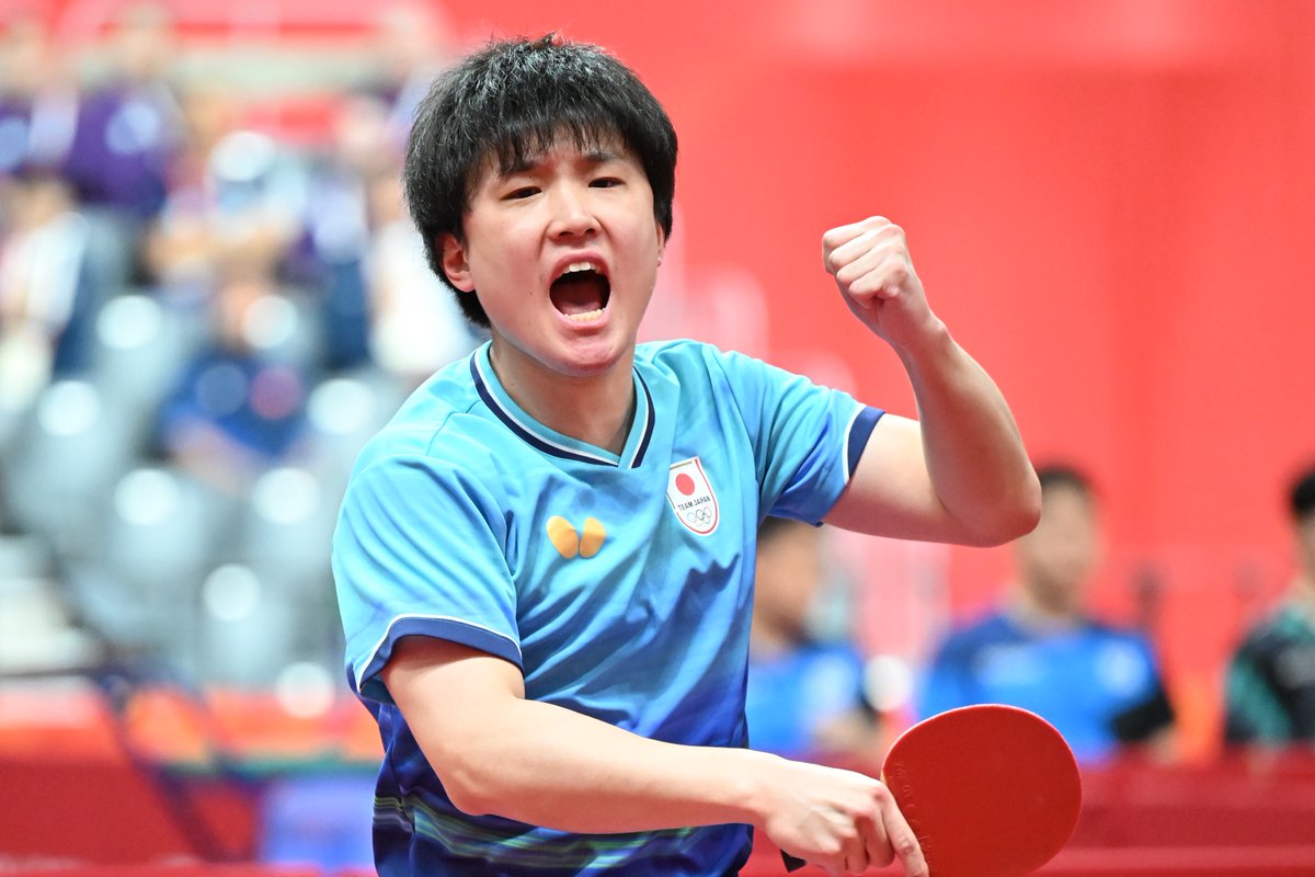 jtta_official's tweet photo. 男子団体、メダル確定‼️

🏓愛知・名古屋アジア大会🇯🇵
男子団体準々決勝
🇯🇵日本 3-0 カザフスタン🇰🇿

張本智和 3-0 KURMANGALIYEV Alan
11-5/11-5/11-5

松島輝空 3-2 GERASSIMENKO Kirill
7-11/11-6/8-11/11-7/12-10

戸上隼輔 3-0 ZHUBANOV Sanzhar
11-8/11-5/11-8

9/23 17:00〜
男子団体準決勝
🇰🇷韓国 🆚 日本🇯🇵

卓球競技日程🔻
9/20（日）〜9/28（月）

大会情報🔻
🔗https://t.co/Q867kgdMSR

#TEAMJAPAN
#ともに一歩踏み出す勇気を

@TeamJapan