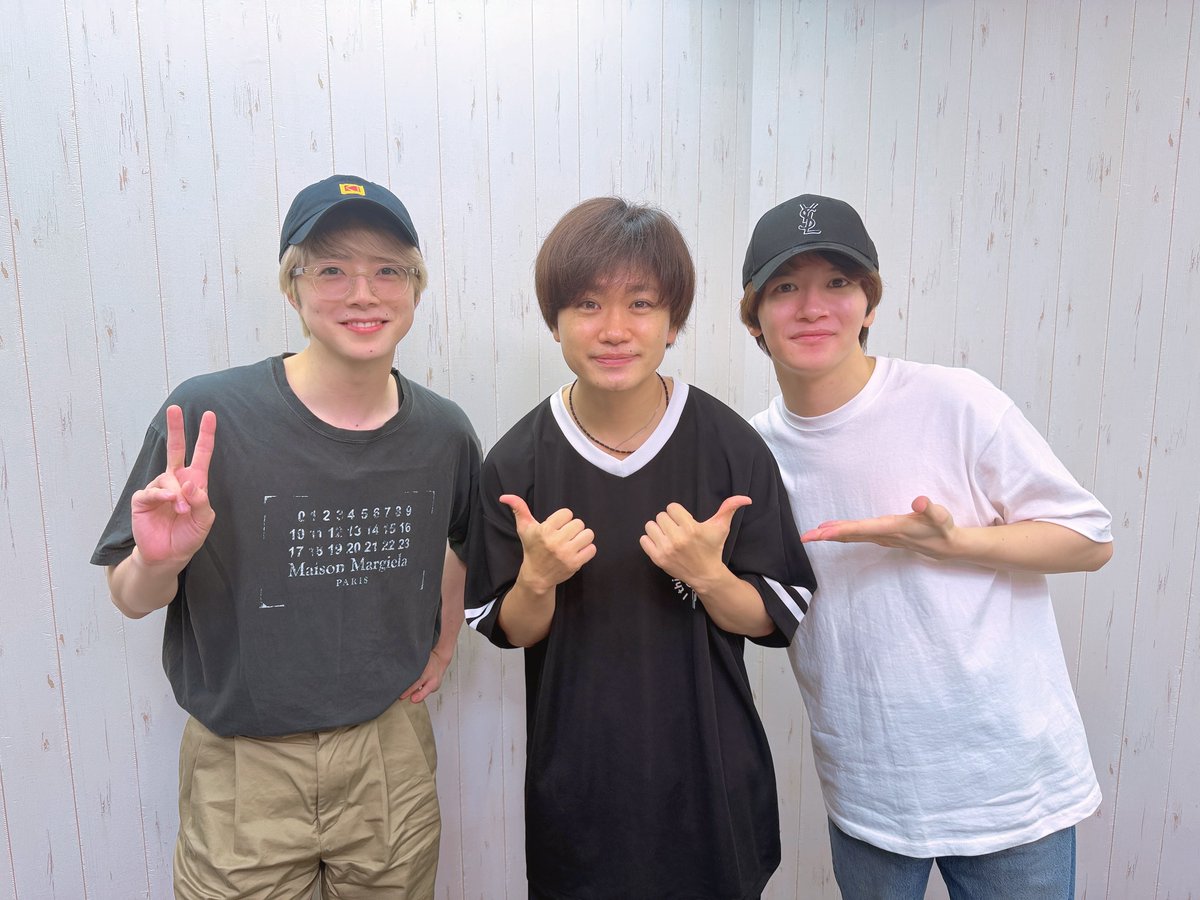 konisato_abc's tweet photo. 第38回配信スタートしました！

最後のスペシャルゲスト！ 
#鳥越裕貴 さんが満を持して登場！ 

※番組はYouTubeでもお楽しみいただけます 
https://t.co/iLXpjWSFCv

#こにのぶラジオ 
#小西成弥 
#佐藤信長 
#パスコス https://t.co/EaQi70QEVE
