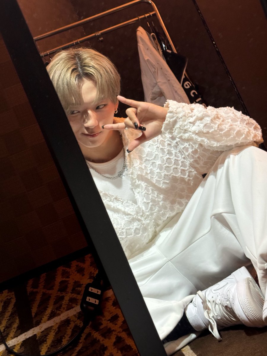OCTPATHofficial's tweet photo. [#NAOKI]

なんと「FUN FAN FES」に
東京からよつくりが大阪まで応援に駆けつけてくれた😭✨

完全サプライズ😭
NOSUKEさんにもサプライズだったらしい🥺愛

ふたりってわかった瞬間泣きそうなるぐらい嬉しかった😭

ありがとう🥺

#TMSP_FFF

#OCTPATH #古瀬直輝 https://t.co/GXbw8no8zt