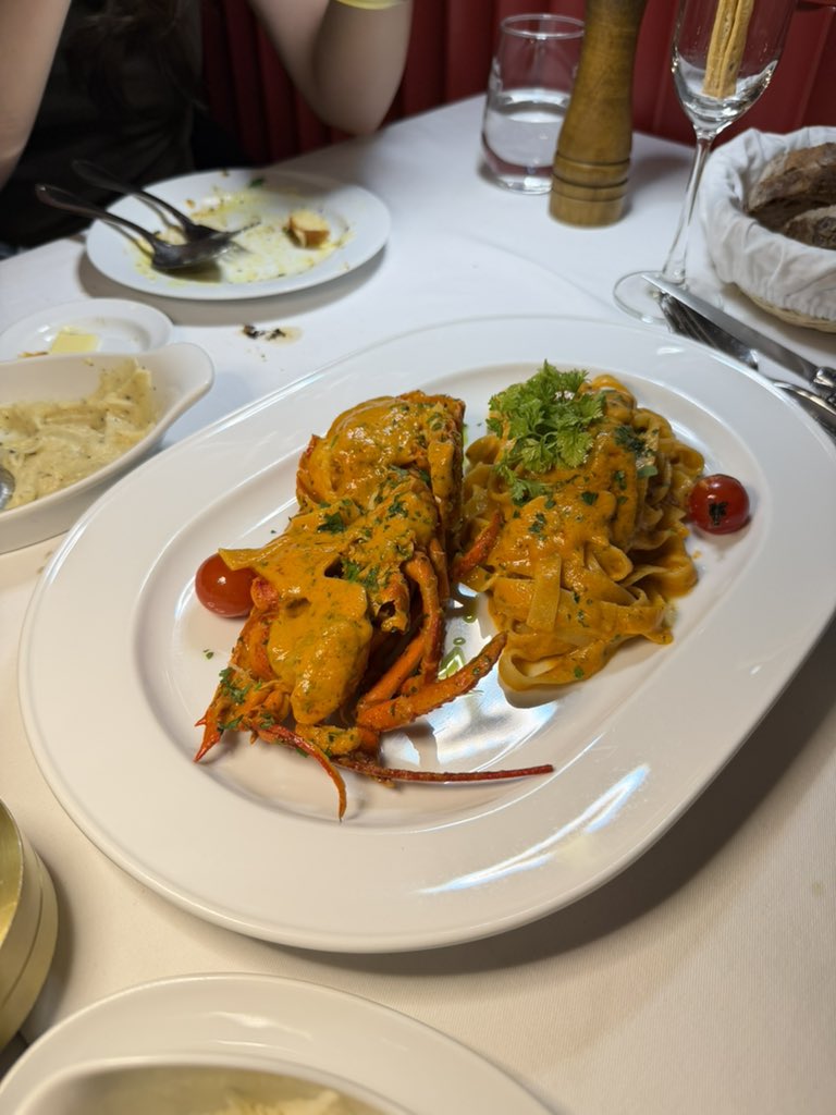 miunatshaa's tweet photo. 🍽️💗อย่อยยยย https://t.co/Pk5AzBFSA8