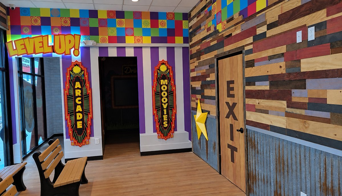 TheStoreDecor's tweet photo. Transform your space! Brick-style details, wood walls, and vinyl graphics brought Rodeo Dental to life. Curious how? Check out the full project! 

#RodeoDental #VinylGraphics https://t.co/yQp2Om0XAr