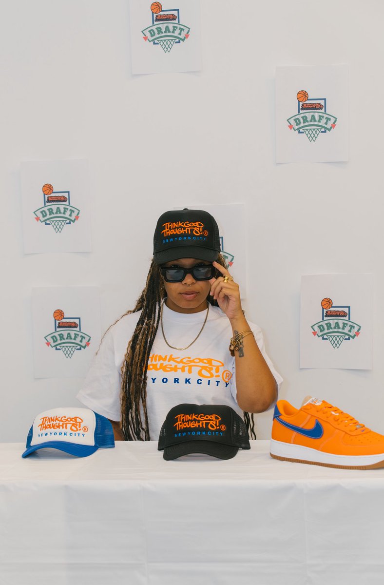 AkeemSumthing's tweet photo. - @TGTNYC draft day trucker hats now available on https://t.co/u1LItFKYJS 🫡✨🗽 https://t.co/hYozduoD0T