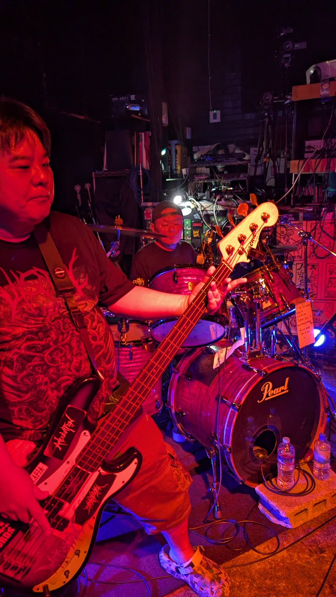 CJYH33's tweet photo. Myocardinal Infarction
今日も無事に観られてとても嬉しかった
盤石の布陣で最早敵無しな音は全てを薙ぎ倒して行ったので燃え尽きました
強固なリズム隊に、独特のGt.音、My BestガテラルにノミネートのVo.でK.O.
今日は買ったジャケLSと持ってなかったEPでご機嫌です♪
メンバー皆様に感謝！ https://t.co/ulMAd9POwS