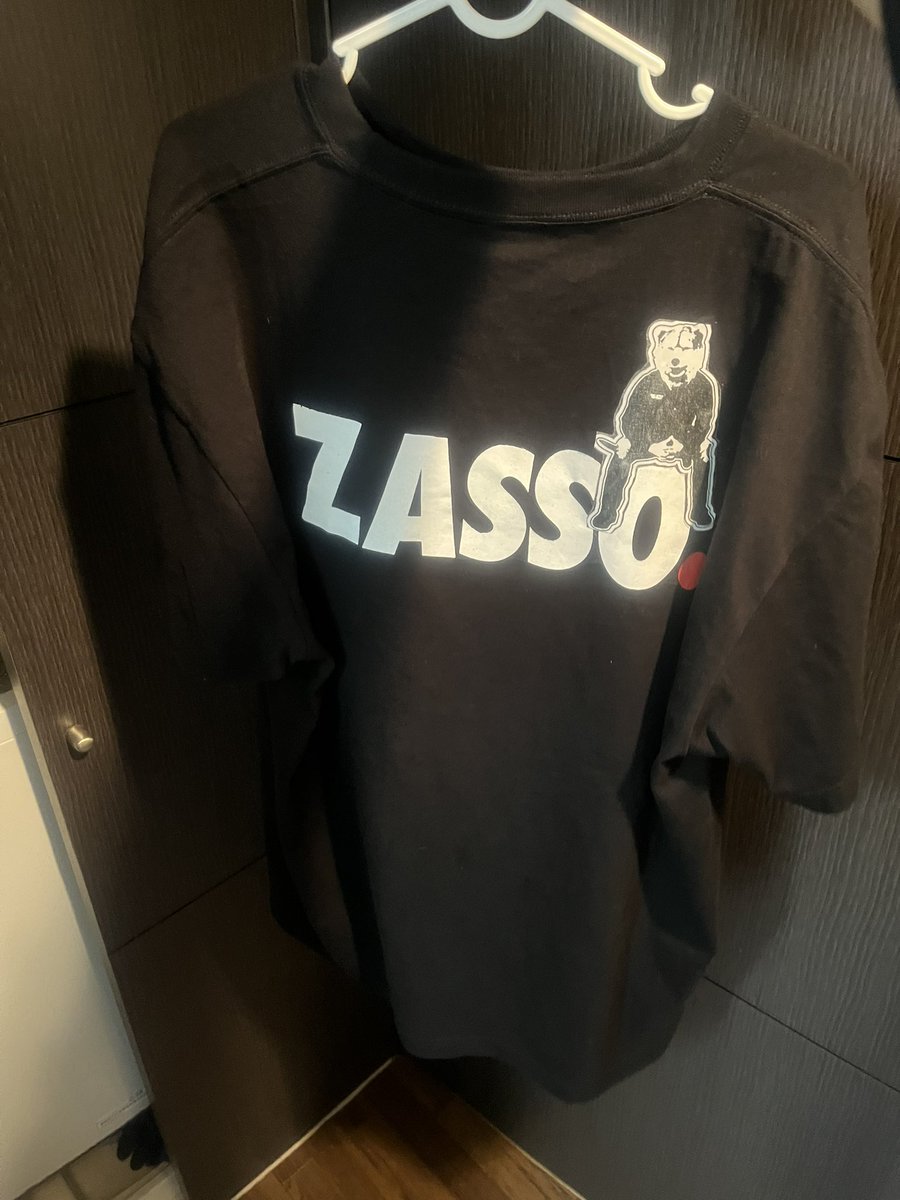 tujy2g's tweet photo. #ZASSO. （ツ草ジ）
最幸のご褒美でした！
沢山の方々に感謝とリスペクト❗️
※エルレガーデン時の左前？ブロック端/後方の近辺の方々大変失礼しました（静止できず
スタッフの方々…👹…さん⁉️沢山の方々貴重な時間に不快な思いをさせてしまい深くお詫びします。お酒コワイネ🖕僕下戸 https://t.co/J3Pzam698Z