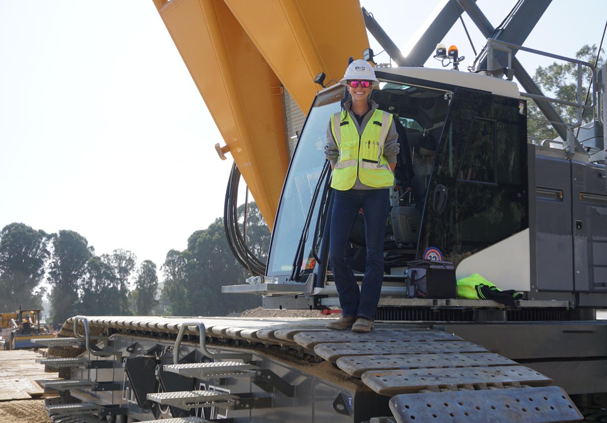 PrimServices's tweet photo. A big milestone for the Cormorant Energy Storage Project! We joined Arevon and project partners in Daly City, CA, to mark significant construction progress on the 250 MW/1,000 MWh facility.

Read Arevon's press release: https://t.co/CIrIcIbttF

#ThePowerOfPrimoris #EnergyStorage https://t.co/xTVWcZCdIh
