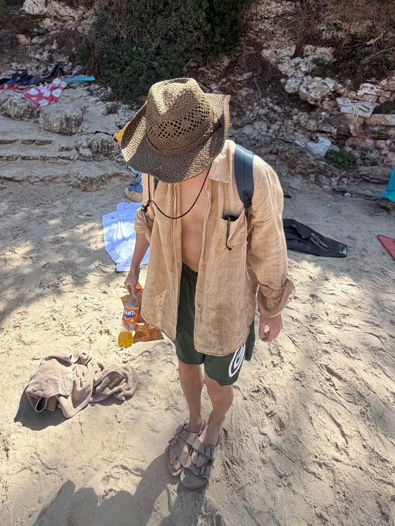 translatingTXT's tweet photo. [260922] #taehyun (@.you.th) instagram 

5. 💚
6. 🤠
7. best collab👍
8. 🌊 https://t.co/Ryy5VQAtOu
