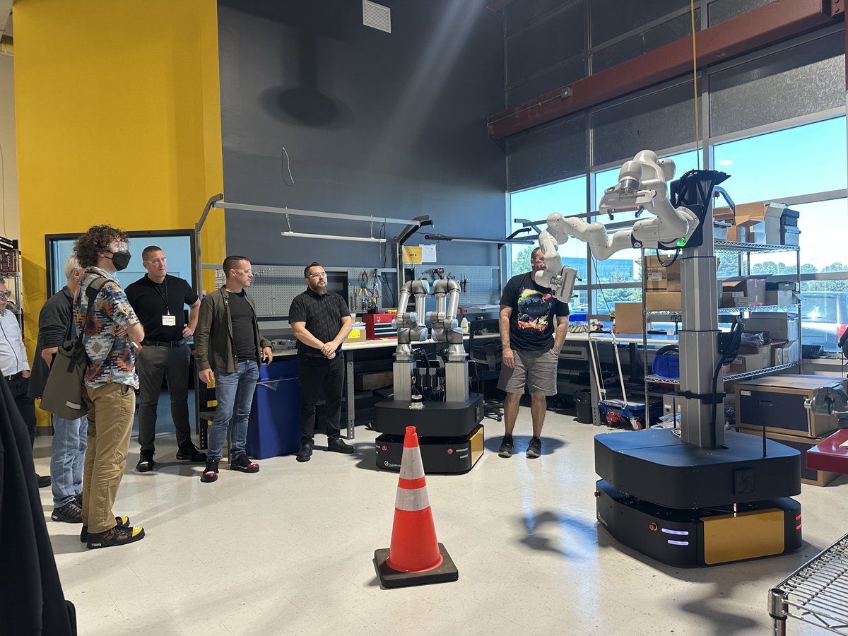 clearpathrobots's tweet photo. We hosted visitors from #AalborgUniversity and @uofg last week for a robot demo!

Seeing our Husky AMP and Ridgeback platforms, and OutdoorNAV Autonomy Software, in action helped fuel conversations about embedding ethics in AI-enabled technologies. 🤖 https://t.co/2zHyLAThJI