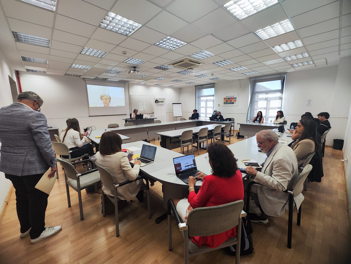 GIGAPP's tweet photo. 📸 ¡Seguimos y aún queda más #GIGAPP2026! 

Avanza el bloque de la tarde del último día del XIII Congreso  Internacional GIGAPP 2026

Compartimos imágenes de las interesantes ponencias sobre gobernanza digital, bienestar, agenda ambiental e innovación.

ℹ️ https://t.co/6yC1RKAr0P https://t.co/kahEQV4UdX