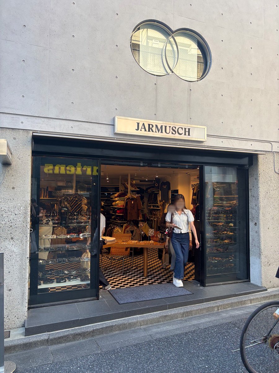 __anxinn's tweet photo. アンシンが行ってたお店に行ってきた♩
ニット帽はお揃いget (♡‿♡) https://t.co/1AxFJqsw7W