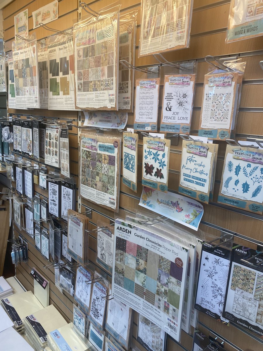 CreativityStore's tweet photo. What do you like doing more of Card Making or Scrapbooking? 

Comment Below 👍

#CardMaking
#Scrapbooking https://t.co/XNgCLAfbR2
