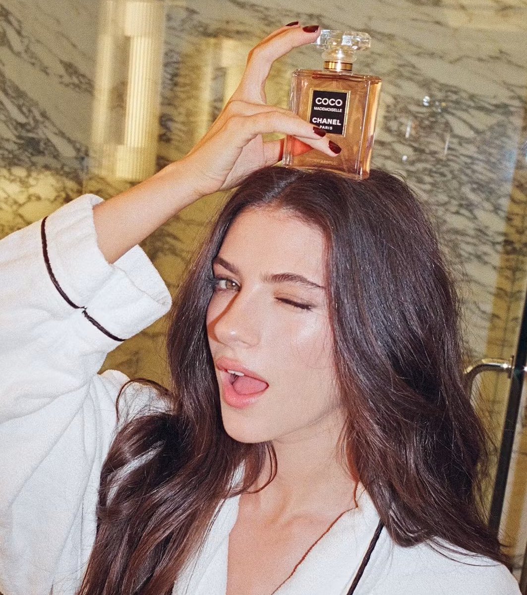 rhaecient's tweet photo. she’s just so fab https://t.co/s3kXvtkMxW