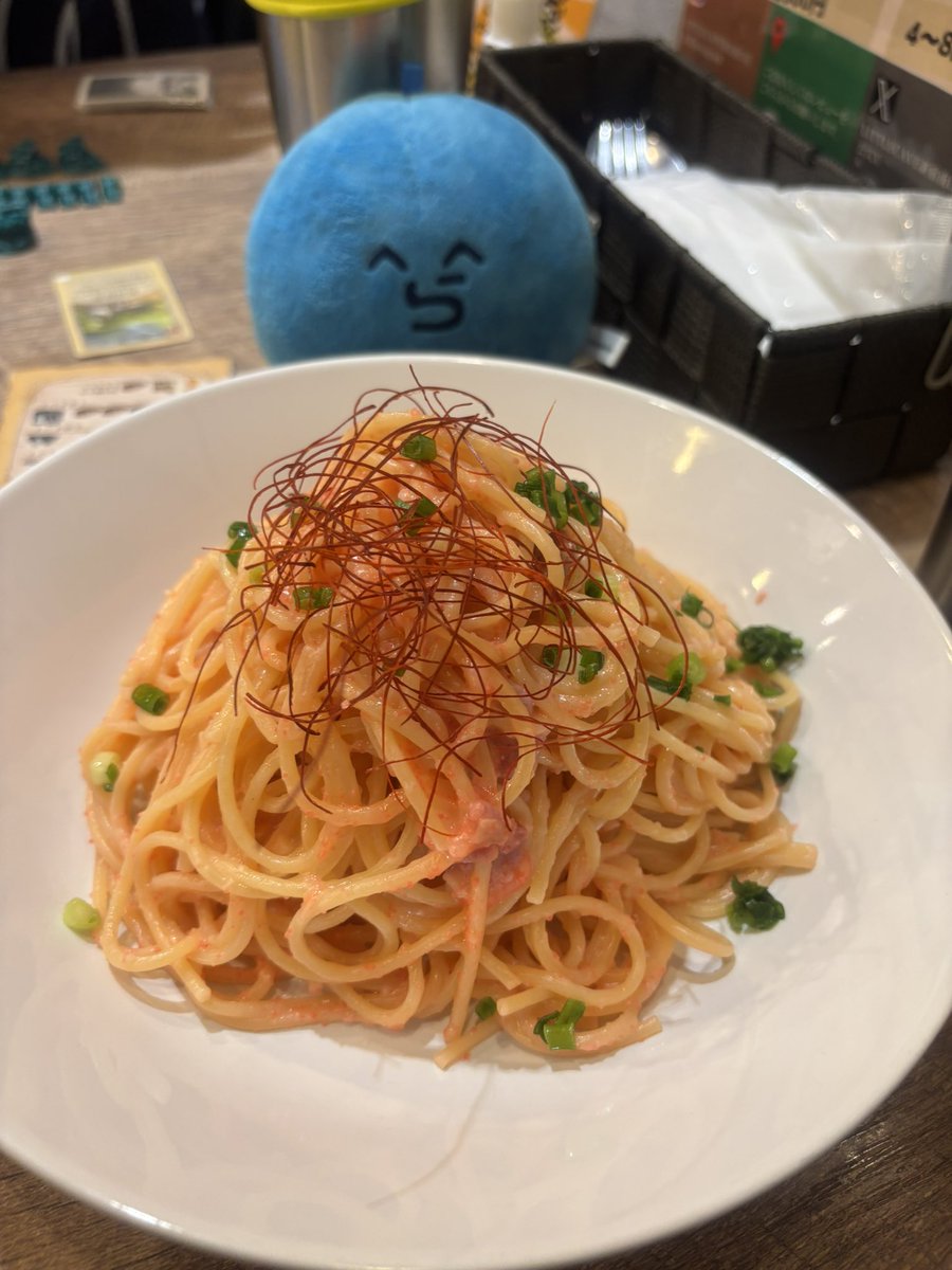 kitayo_ratami's tweet photo. シャド鯖オフ会 4日目 in新宿
本日はボドゲカフェきたよ〜
カタンはやっぱりバリ楽しい！ https://t.co/X01VdThgFU