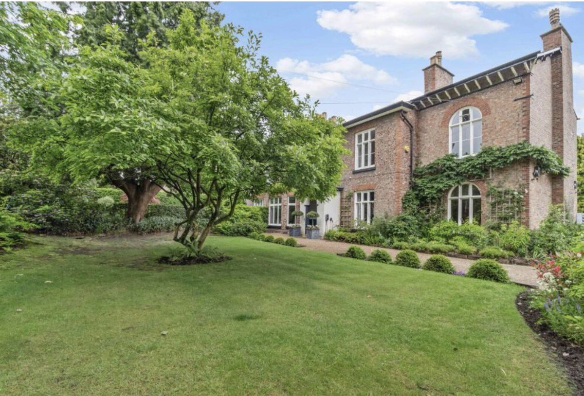 CarterGrovesEA's tweet photo. SOLD - from Listing to legal Completion in just 12 weeks – more HOMES NEEDED, buyers waiting.
 
Sales Sats for Fulmar House
 
Introduced to 160 registered Buyers
 
Conducted 21 Viewings
 
3 Offers Received
 
Sale Negotiated at Full Asking Price
 
Josiah Carter personally managed the Sales Progression and achieved unconditional exchange of contract in 8 weeks.
 
Slashing the Law Society’s average conveyancing timeline in half because of our hands on approach to Sales Progression.
 
Legal completion takes place this week, that’s less than 3 months from listing to move out.
 
Book a Valuation with Michael Groves and find out the true market value of your home and an understanding of how many buyers we have that may be interested.
 
Appointments are easy to arrange, our advice is free of charge and without obligation.
 
For an in confidence discussion call Michael anytime on 07802 941 411