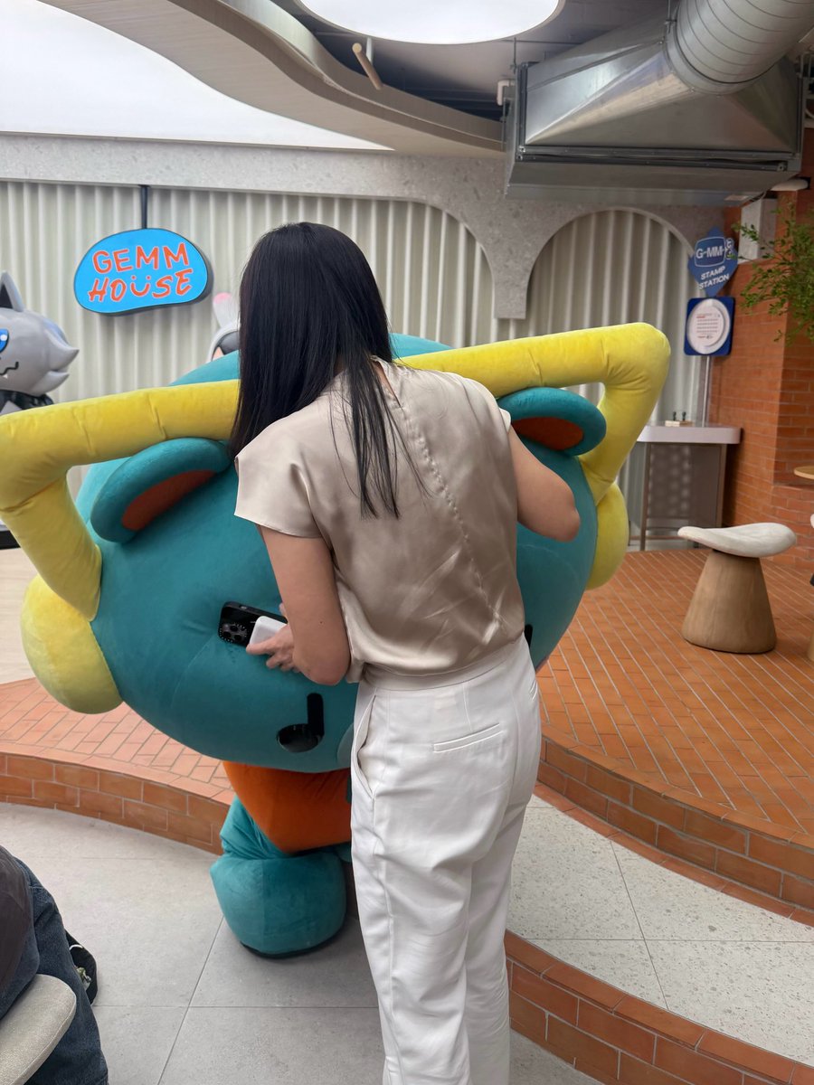 iwishfordaisy's tweet photo. พิเพิ่มกับอุนปู่ อุนย่า พี่ฮานะ 🥺🥺🥺 https://t.co/XZZs3T1AdB