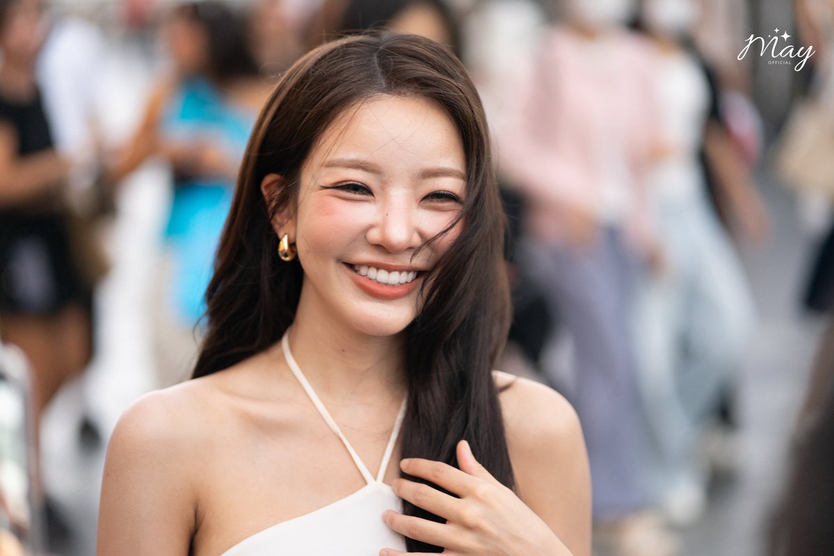 MayOfficial_TH's tweet photo. แค่เทอยิ้มก็ทำให้ใจชั้นละลาย 🫠🫠🫠

FAYMAY AT EFW26
#ELLEFashionWeek2026
#EFW26ATICONSIAM 
#SeeYouAtTheTent https://t.co/pQixak75uQ