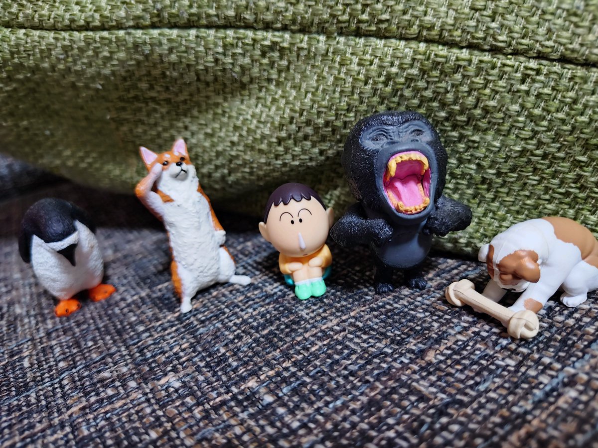 saaaakuuu1's tweet photo. テンションおかしくなりすぎて吠えるし、イントロドンでのけぞるし、見惚れてボーッとするし、敬意が止まらないし、歌とダンスを選んでくれてありがとすぎて何かを差し上げたくなるし、今年もまたツアーしてくれて感謝！が止まらなすぎて頭を深々下げたくなっているLIVE中の私の気持ちの図 https://t.co/j60i6bNEPJ