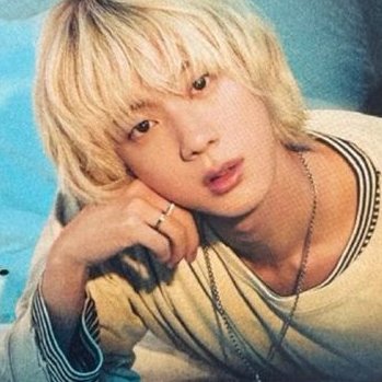 fallingakgae's tweet photo. i love how seokjin/seokjins team always makes sure to add atleast on pretty boy androgynous concept in all of his albums https://t.co/FTu14WhvJI