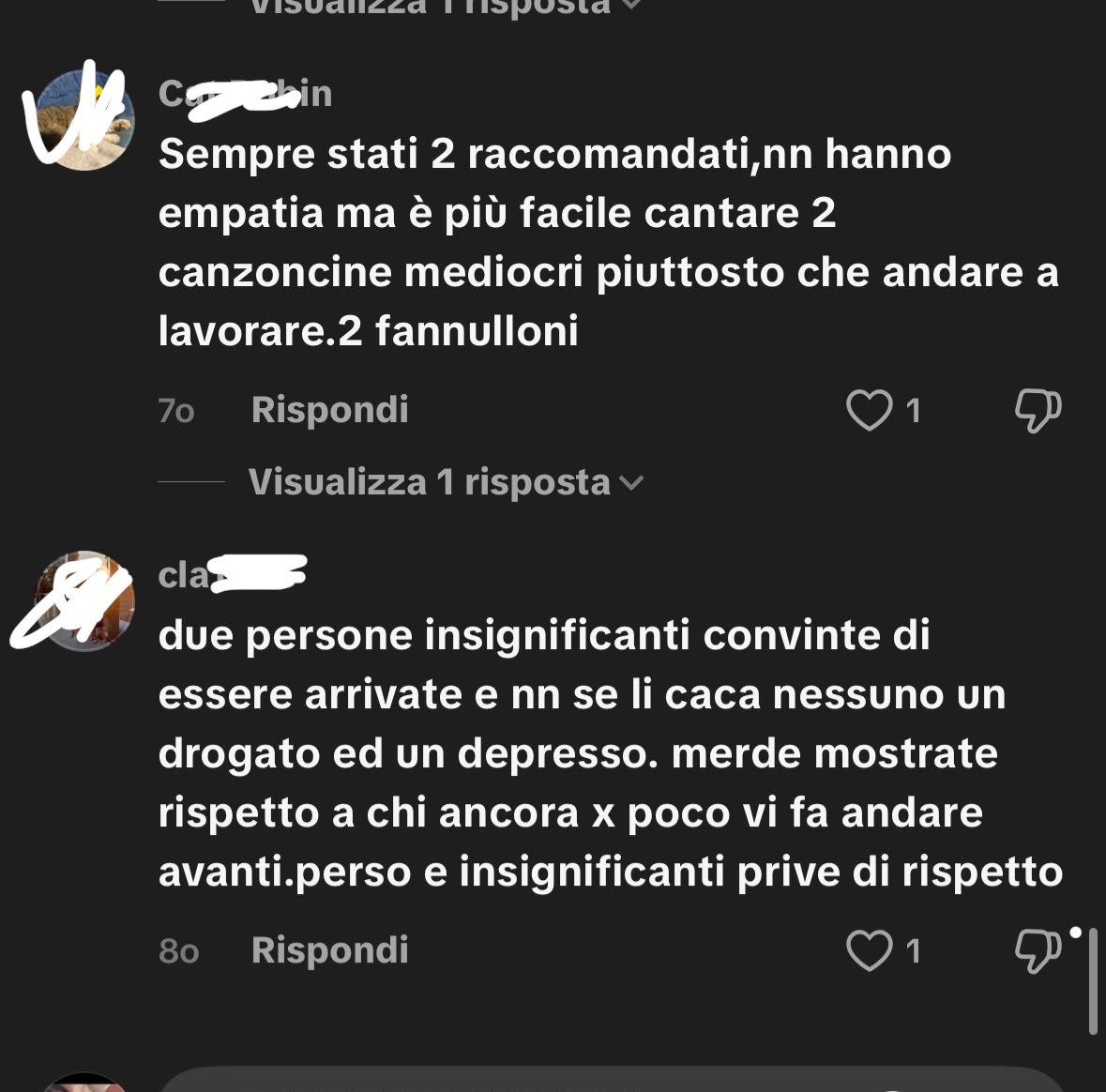 sofiaguicc's tweet photo. le parole hanno un peso finché non si tratta di persone famose, lì diventa lecito utilizzare i trascorsi di una persona per insultare, oltretutto parlando di rispetto. 
criticare è lecito, ma qui si è decisamente superato il limite, come sempre https://t.co/iZs3RwD9vz