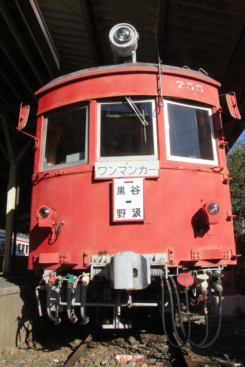 RYUTA_200_'s tweet photo. 線路に降りて電車撮ってきた
まさか分岐動かせれるとは思わんかった https://t.co/rwJ2WnzUG1