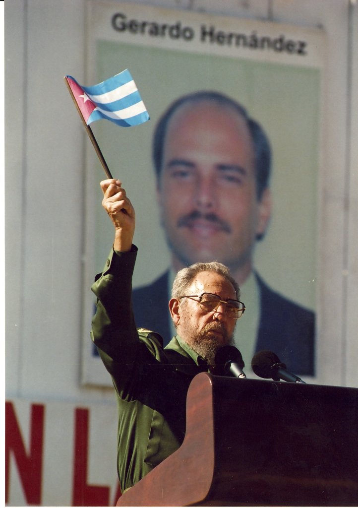 dptochEMPACAV's tweet photo. #FidelCastro en la Tribuna Abierta en San Antonio de los Baños, el 22 de septiembre de 2001. 

https://t.co/apd9WTs7XJ
#100AñosConFidel #Cuba #SomosContinuidad #RevoluciónCubana https://t.co/28QiXvuO6R