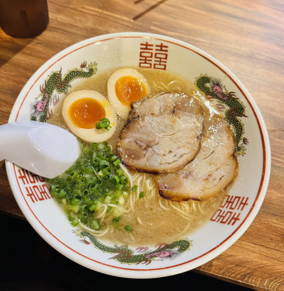 0717_coro's tweet photo. 本部まで、だるまの豚骨ラーメン食べてきた🤤🍜 https://t.co/gbvNryA8VG
