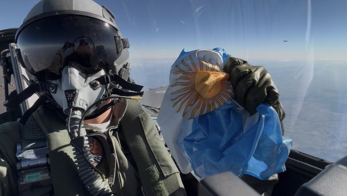 TGCarlosPresti's tweet photo. Señor Presidente @JMilei el segundo ferry de F-16 ya está en camino a la Argentina 🇦🇷. https://t.co/HI66Inj1Ma