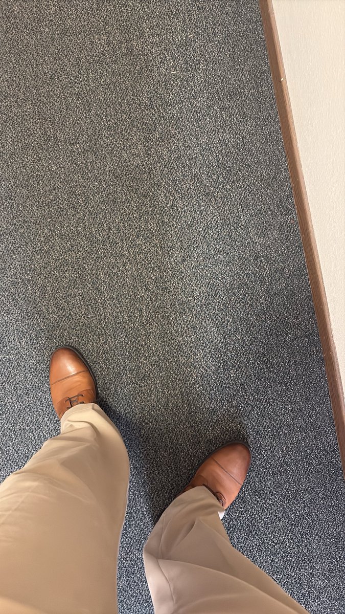 edward41handz's tweet photo. Humiliation ritual today (career fair) shout out ZZ Top https://t.co/trZwHsAhns