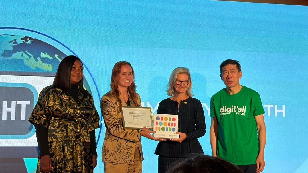 moiratsikwa's tweet photo. Digital access is no longer a luxury. It can open doors for everyone, wherever they live. #DigitalUNGA #DigitALL #ZimAtUNGA81 #Vision2030 https://t.co/QHB33T75ru
