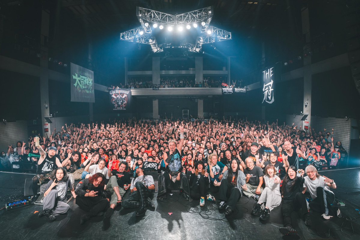 tetsukanmuri's tweet photo. 大冠祭2026無事終了致しました！！
今年もとんでもない1日になりました。
来てくれた皆様、アーティストの皆様、スタッフの皆様、携わって頂いたみんなほんまにありがとうございました！！
大冠祭来年も開催します！
それまではまたライブハウスで会いましょう。

#大冠祭
#ありがとうございました
#来年も開催決定
#余韻に浸れ