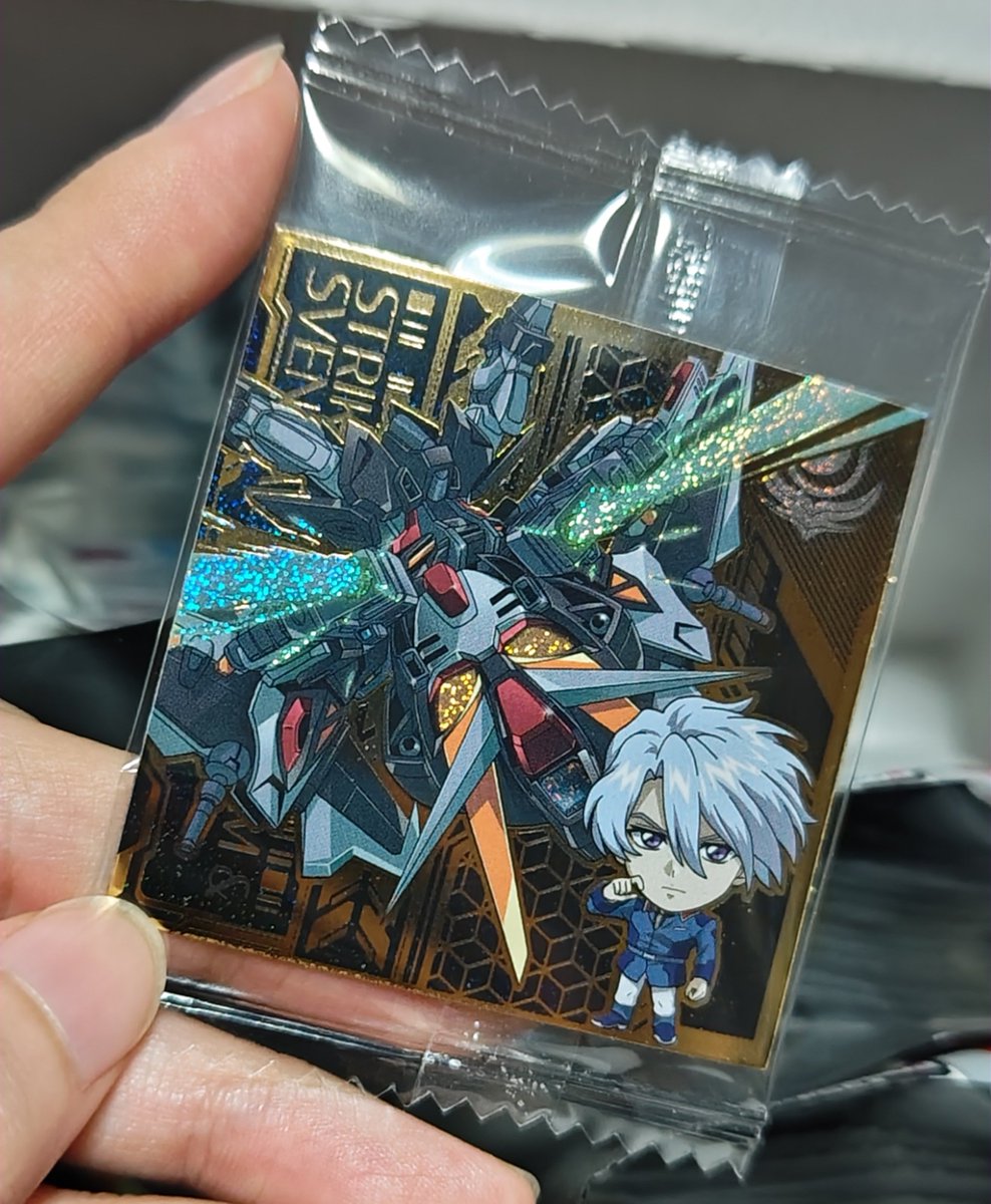 moroha_turugi's tweet photo. ノワール出たので終！了！！
当分ウエハースは食べとうない…_(:3 」∠)_ https://t.co/Wx7LMRyPUp