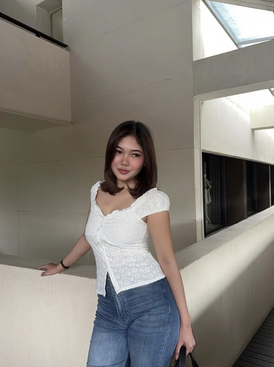 acyime's tweet photo. Ready open bo vcs solo tapi aku chubyy ada ga ya #openbosolo #bosolo #availsolo https://t.co/fYo1aPfXgI