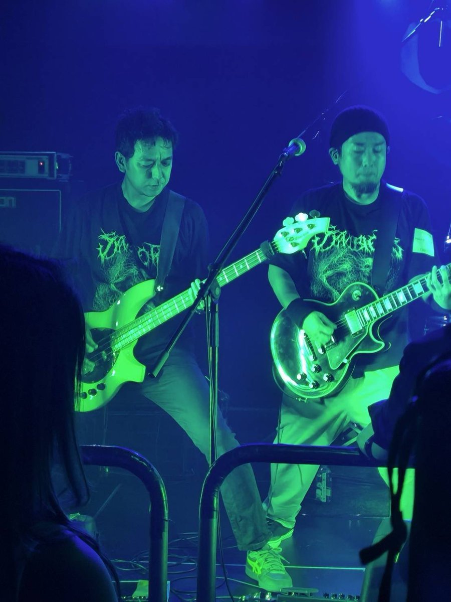 SYMBIOTE_jp's tweet photo. 本日は@livespacecmoon にて5人体制のSYMBIOTE初ステージ！やはりメロデスはツインリードが映えます！
福島の皆様、縁の多いSYMBIOTEで盛り上がって頂きありがとうございました！！
演奏後、多くの方に声をかけて頂き大変光栄でした！！

次は10/11（日）岩沼BackOnRockFes！宜しくお願いします！ https://t.co/IutjQtIOu2