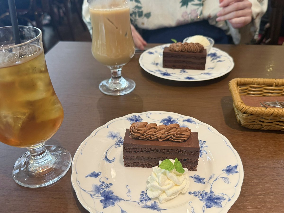 aksm_3's tweet photo. おひるとおやつ https://t.co/fftBMtjqNb