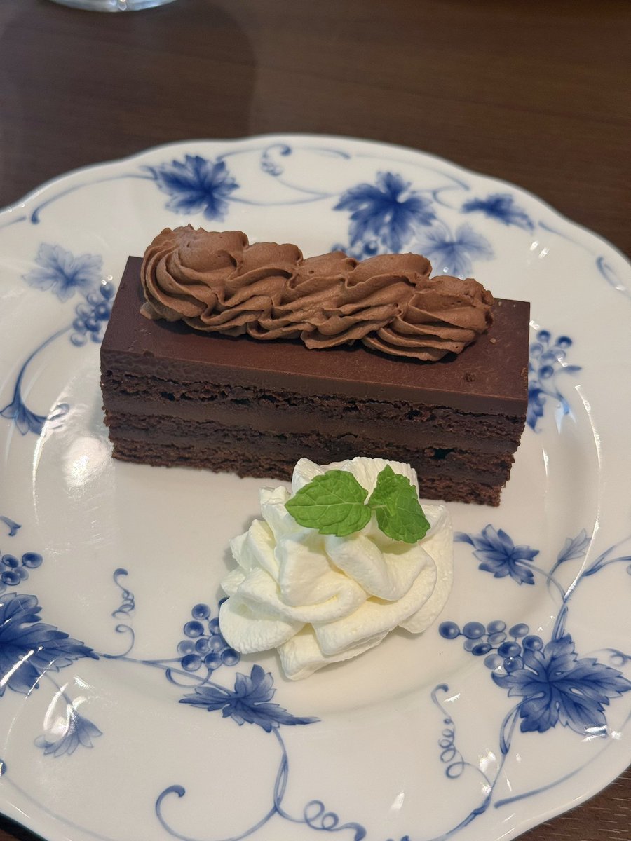 aksm_3's tweet photo. おひるとおやつ https://t.co/fftBMtjqNb