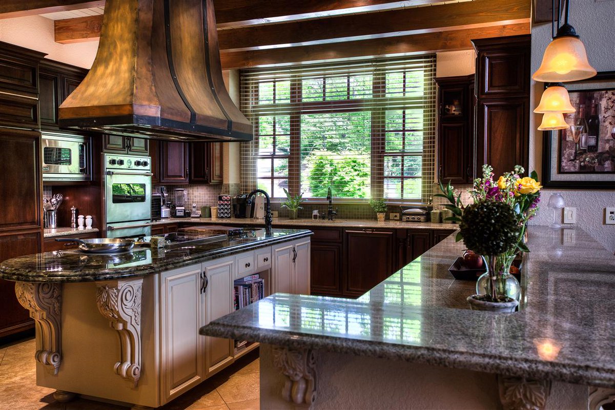 RickMossVTour's tweet photo. Do you know someone searching for a new home? Tag them here, because this could be the end of their search.

#Paradym #realestatemarketing https://t.co/JWYojfbLEQ