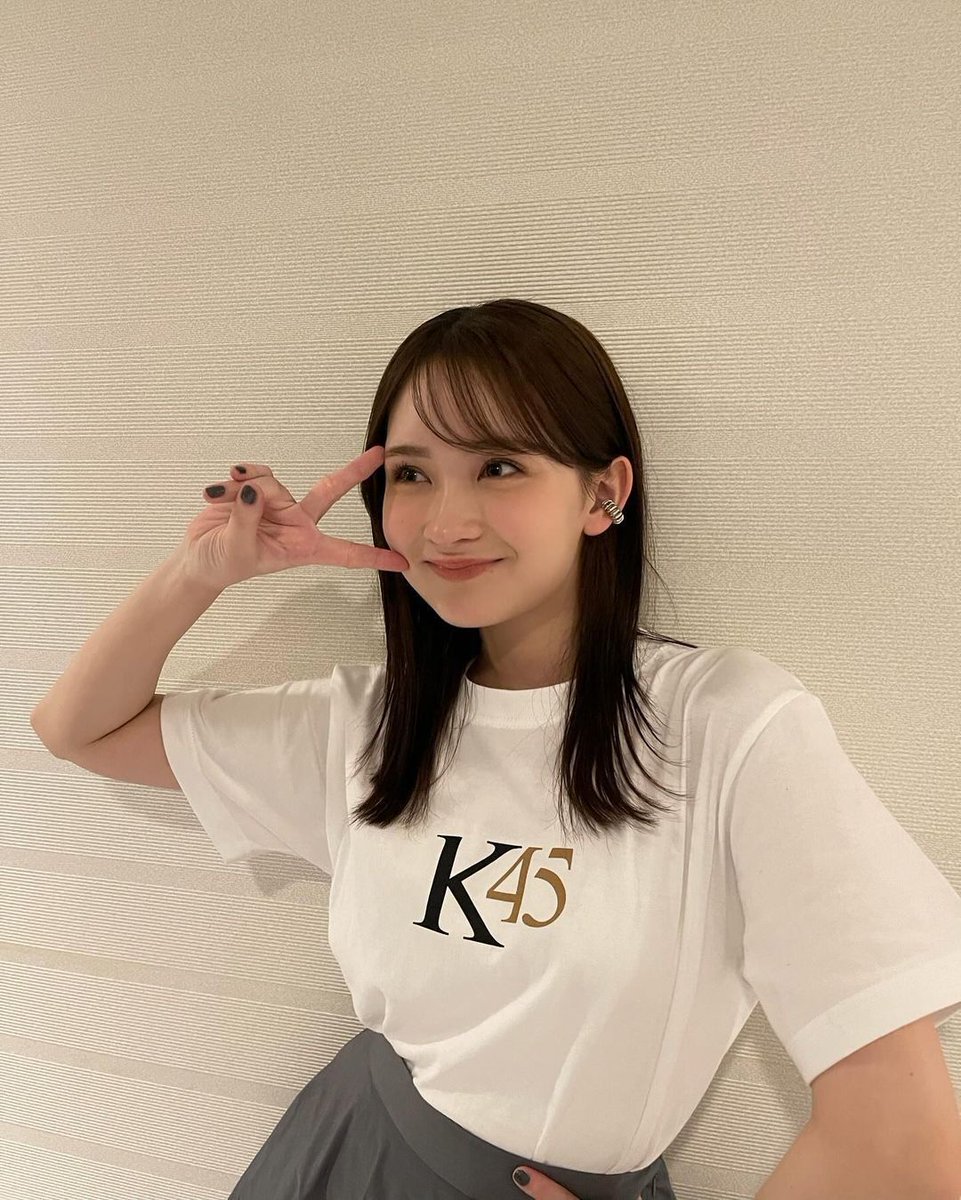 chuckvance489's tweet photo. 畑芽育ちゃんがピースしてる時、指の先まで力が入りすぎてなくてすごく自然。こういう手元の出し方って洗練されて見える… https://t.co/NZiGuOyrHa