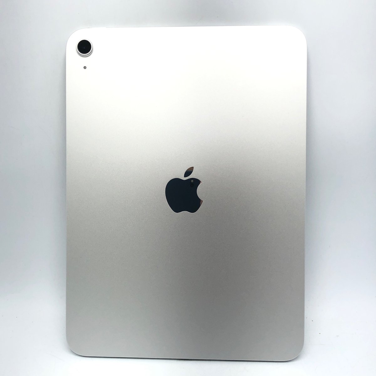 otasou_handa's tweet photo. 【販売中】iPad 11インチ(A16)
超高速「A16 Bionic」チップ搭載で、動画視聴もイラスト制作も圧倒的に快適!大容量128GBのWiFiモデルで、写真やアプリもたっぷり保存できま��。人気の美しいシルバーカラーです。
#iPad #iPadA16 #中古iPad #タブレット #Apple #128GB #コスパ最強 #お宝創庫 https://t.co/2TNEKB2yW8