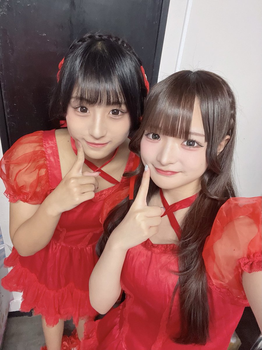 member_offical's tweet photo. こんばんは💙🌙

公演ありがとうございました✨
2人とも、ソロ曲すごく素敵で❤️ྀི🩵ྀི
本当に感動した😭

今日1日楽しすぎて、今めっちゃ余韻に浸ってる💭
そして！明日は楽しみにしてたBBQ🍖‼️
シルバーウィークラスト一緒に楽しもうね💪🏻

⬇️初の紺衣装💙ྀི
似合ってますか💭
#月野杏咲 #IQP研究生 https://t.co/IujHr99nSa