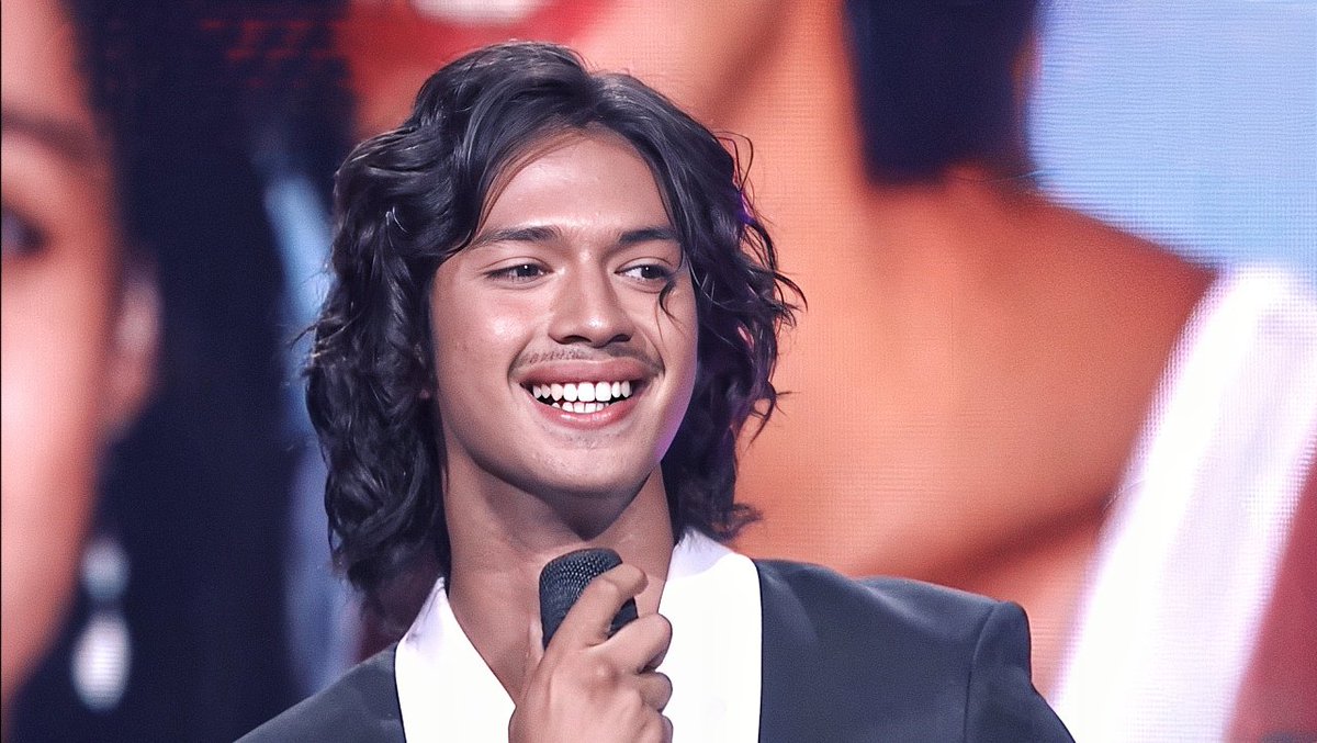 bvttercrisp's tweet photo. his aura is getting more attractive! ganteng banget mohan❤‍🔥 https://t.co/1OSFJX0vyh