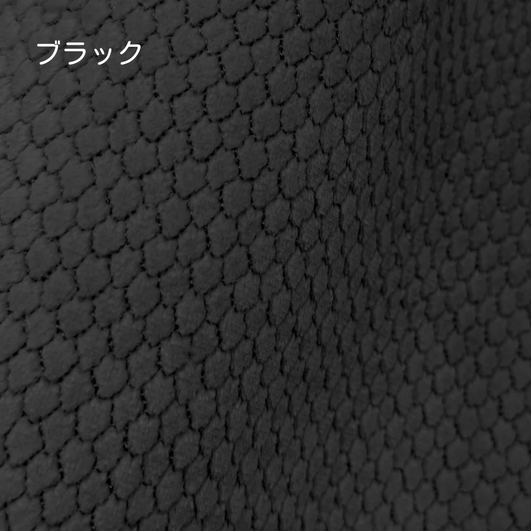 nui_andme's tweet photo. うろこボア/スネークスキンの販売ページが完成しました🐍✨

ヘビのうろこをモチーフに、ボア生地に全面刺繍を施した、贅沢なNui&Meオリジナル生地です🪡

ヘビ・ドラゴン・トカゲなど、爬虫類モチーフのぬいぐるみ作りにぴったり🐉🦎

まずは
🤍 ホワイト
🖤 ブラック
❤️ レッド
💚 ライムグリーン

の4色を在庫追加しました！

ぜひチェックしてみてください✨

https://t.co/xMrV8guIJi