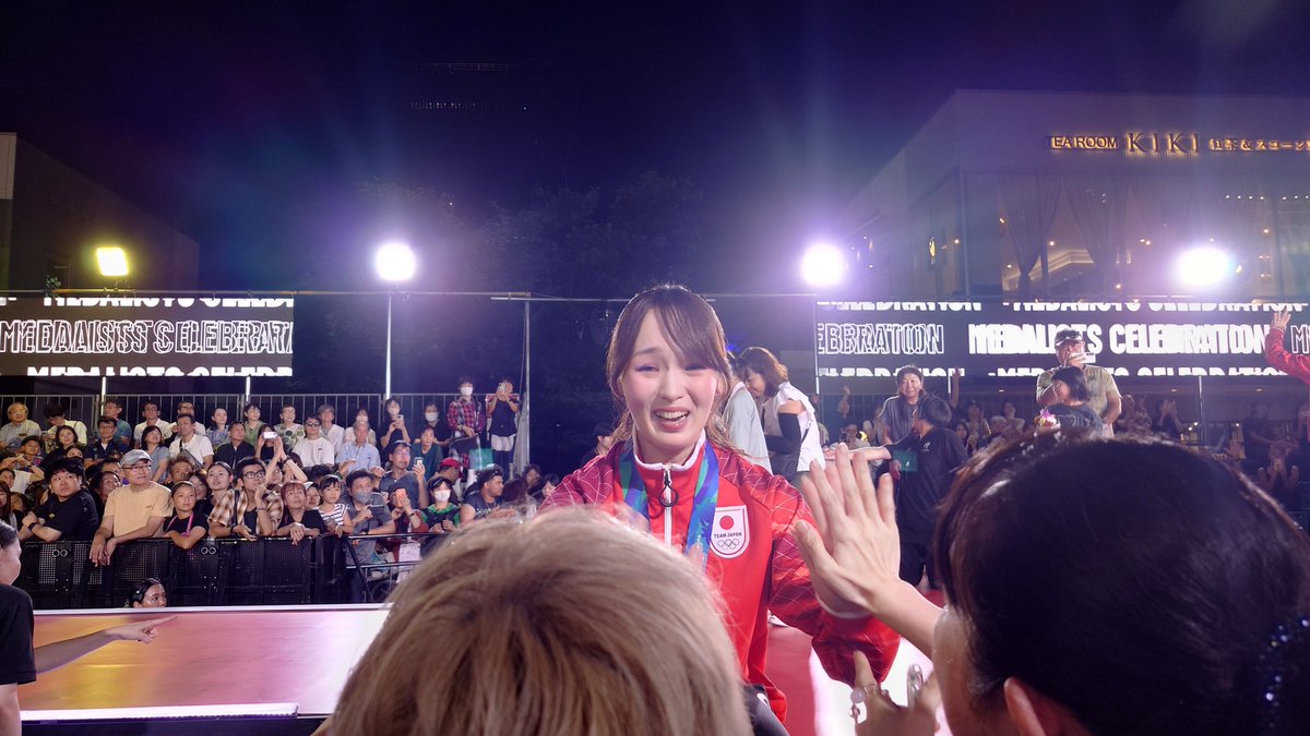ehm_ceo's tweet photo. 【This is SPORTS!!】
アジア大会視察に来てます。

#oneasiaworld を体験

超〜感動😭
スポーツがあるべき姿がここにありました！

街のド真ん中での表彰式。

メジャーもマイナーも、
頑張ったアスリートを
地域のみんなでお祝い㊗️

スポーツの歴史が変わった瞬間に立ち会えました。

素晴らしい！ https://t.co/61ukTjZl7A