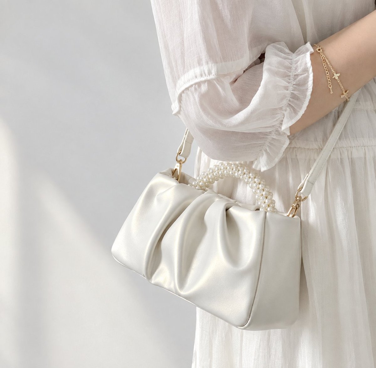 Nijora22_'s tweet photo. Nemu tas cantik under 100k 😭💗 cocok buat kondangan, ke mall, atau dinner. Simple tapi keliatan elegan banget

https://t.co/9dsotyme6p

#zonauang #tas #affiliate https://t.co/yzg21shIZA