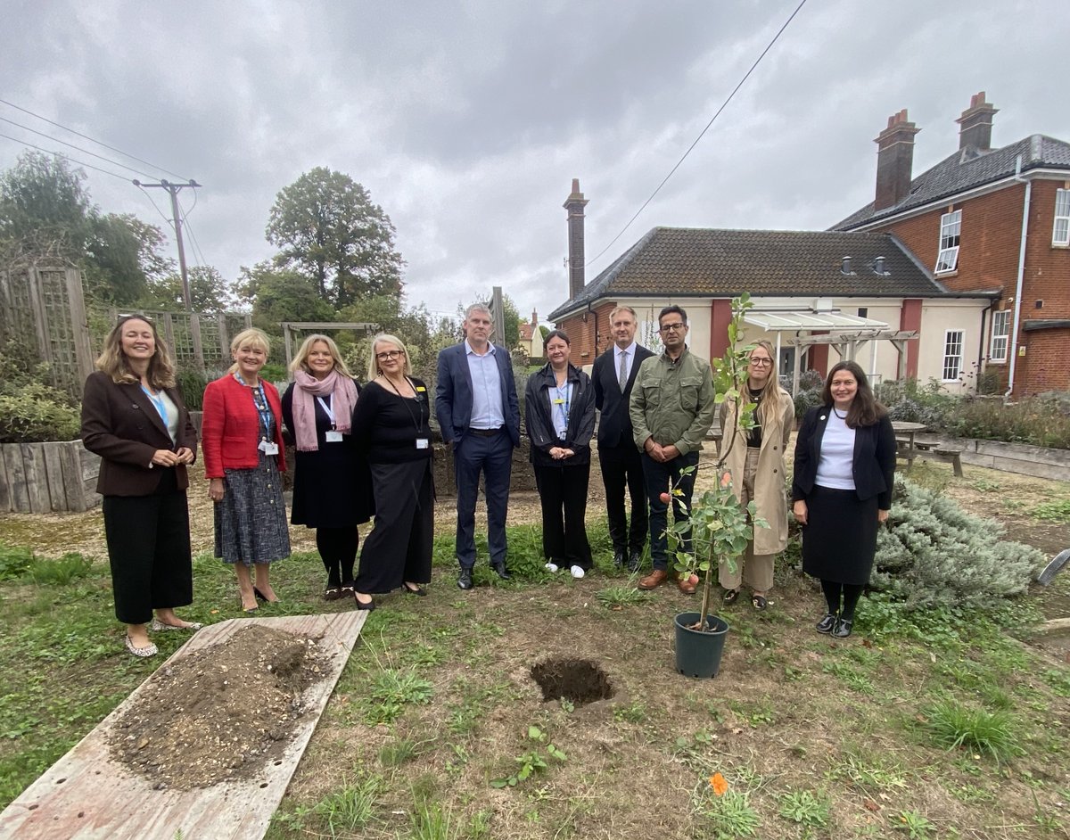 DoctorsDistress's tweet photo. 🌳 The annual National Suicide Memorial Day for Health and Care Workers happened last week. 🌳.  Thank you to all attendees and particularly to those who have organised these meaningful events. https://t.co/UchrLutMJ2
