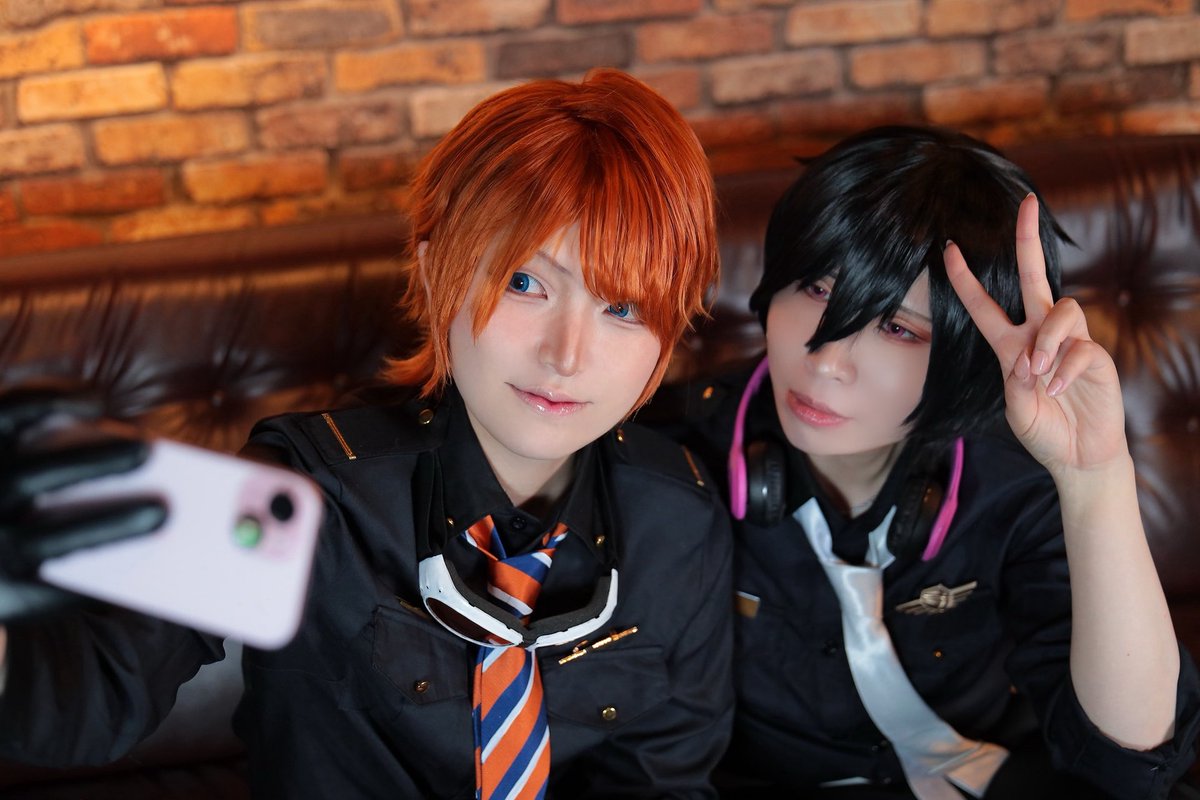0102_haruhi's tweet photo. cosplay / エリオスライジングヒーローズ

"エリチャンに載せるつもり？"
┈┈┈┈┈┈┈┈┈┈
ビリー：ﾐﾆさん @mn__crsm__ 
フェイス：葉瑠燈
撮影：マサさん @masakunndayo 
┈┈┈┈┈┈┈┈┈┈
#エリオスR_cos  #アスコス https://t.co/wpGLzygtgT