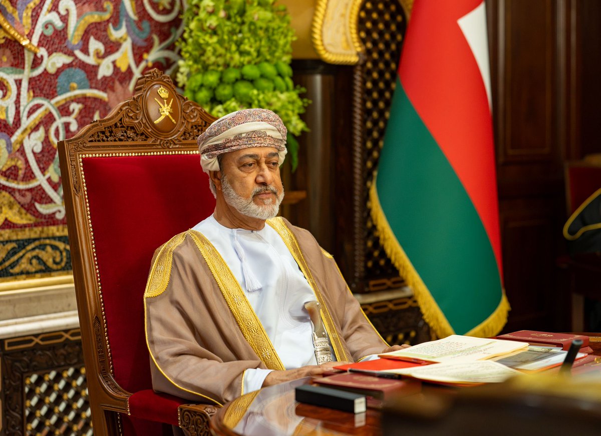 ONA_eng's tweet photo. His Majesty Sultan Haitham bin Tarik presides over the Council of Ministers meeting at Al Hosn Palace in #Salalah. https://t.co/LCy7Wy6CaH